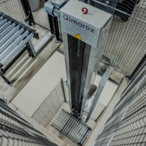 Smartwares raggiunge nuove vette nella logistica con gli elevatori Qimarox